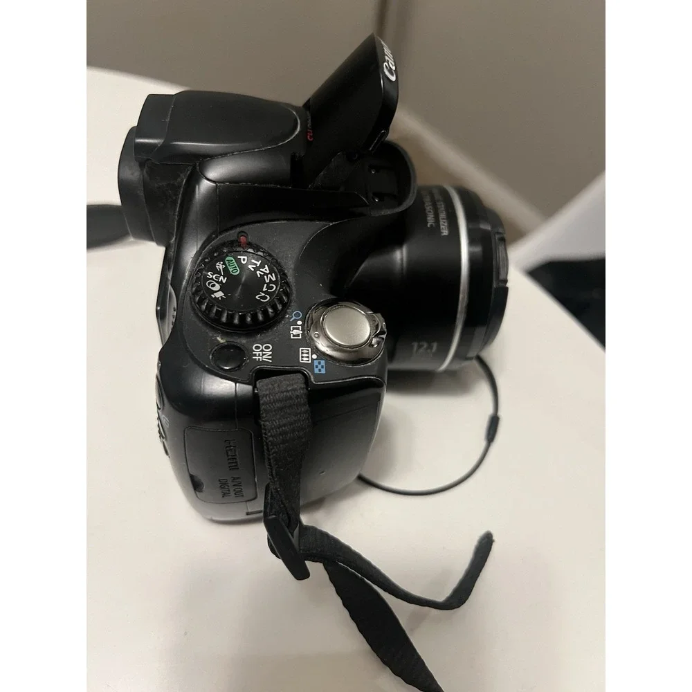 Canon PowerShot SX40 HS Black 35x Optical Zoom 12.1 MP Bridge Digital Camera